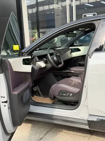 MAZDA EZ-60 200 MAX 2025
