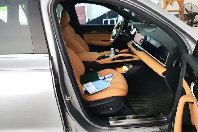 GEELY XINGYUE L 2024