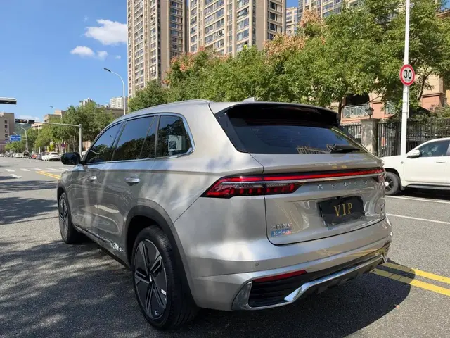 GEELY XINGYUE L 2026