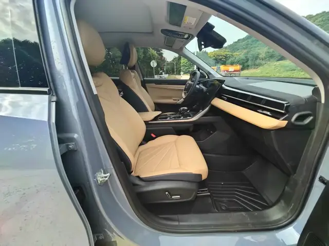 GEELY BOYUE L 2022