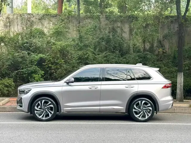 GEELY XINGYUE L 2022