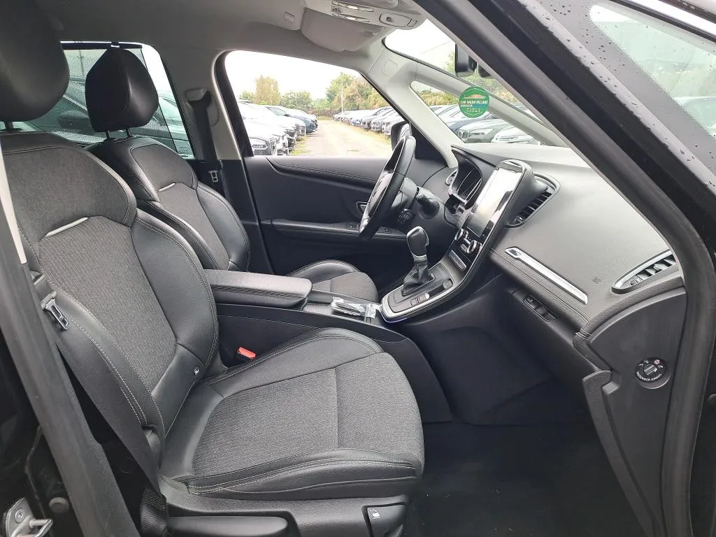 RENAULT GRAND SCENIC 2023