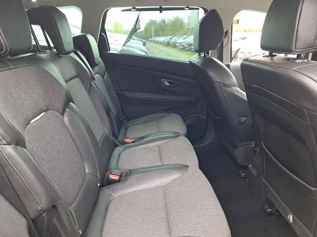 RENAULT GRAND SCENIC 2023