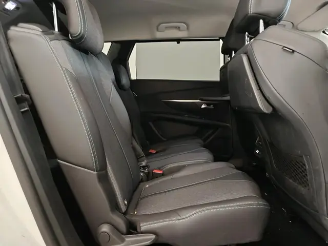 PEUGEOT 5008 ALLURE 2021