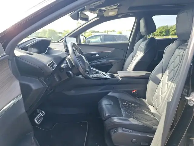 PEUGEOT 5008 GT 2022
