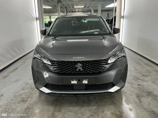 PEUGEOT 5008 2022