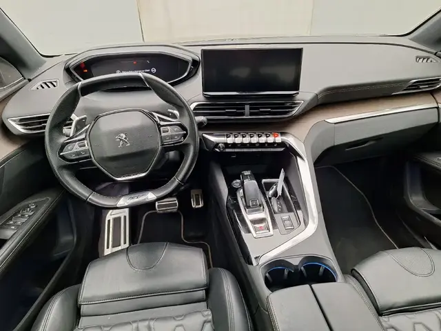 PEUGEOT 5008 GT BLACK PACK 2022