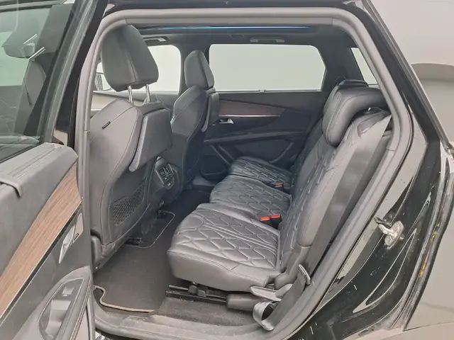 PEUGEOT 5008 GT BLACK PACK 2022