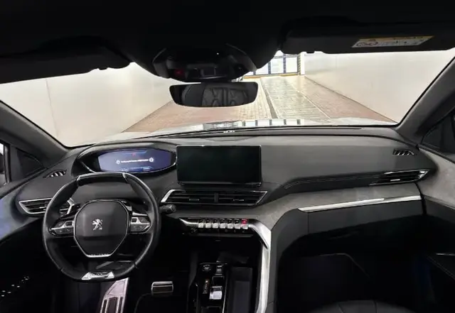 PEUGEOT 5008 GT 2023