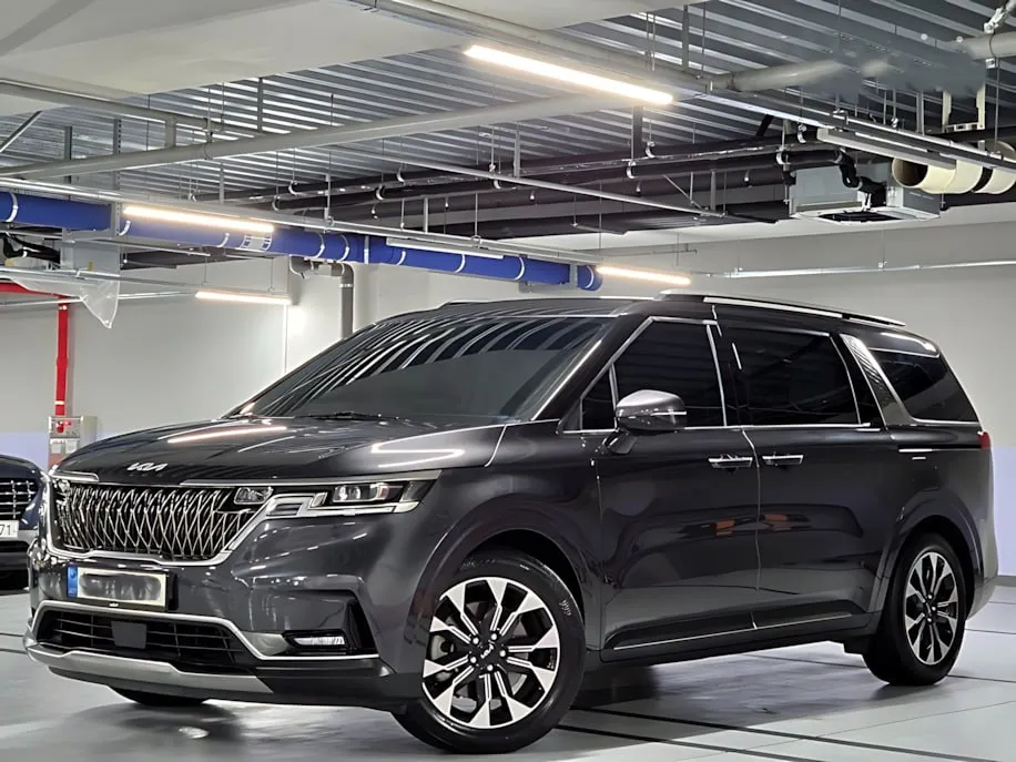 KIA CARNIVAL 2.2D AT 9-SEATER NOBLESSE 2022
