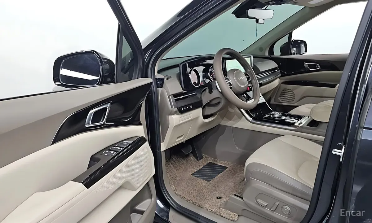 KIA CARNIVAL 2.2D AT 9-SEATER NOBLESSE 2022