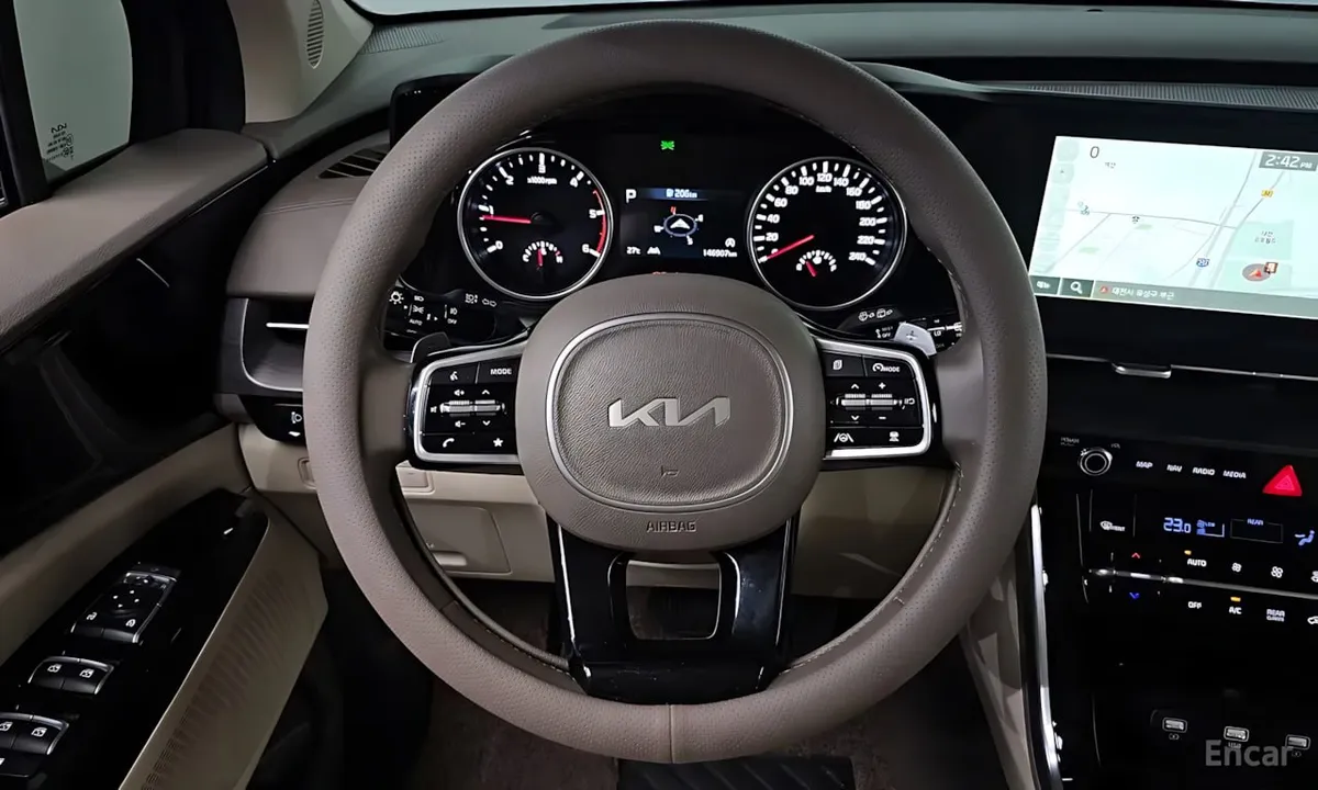 KIA CARNIVAL 2.2D AT 9-SEATER NOBLESSE 2022