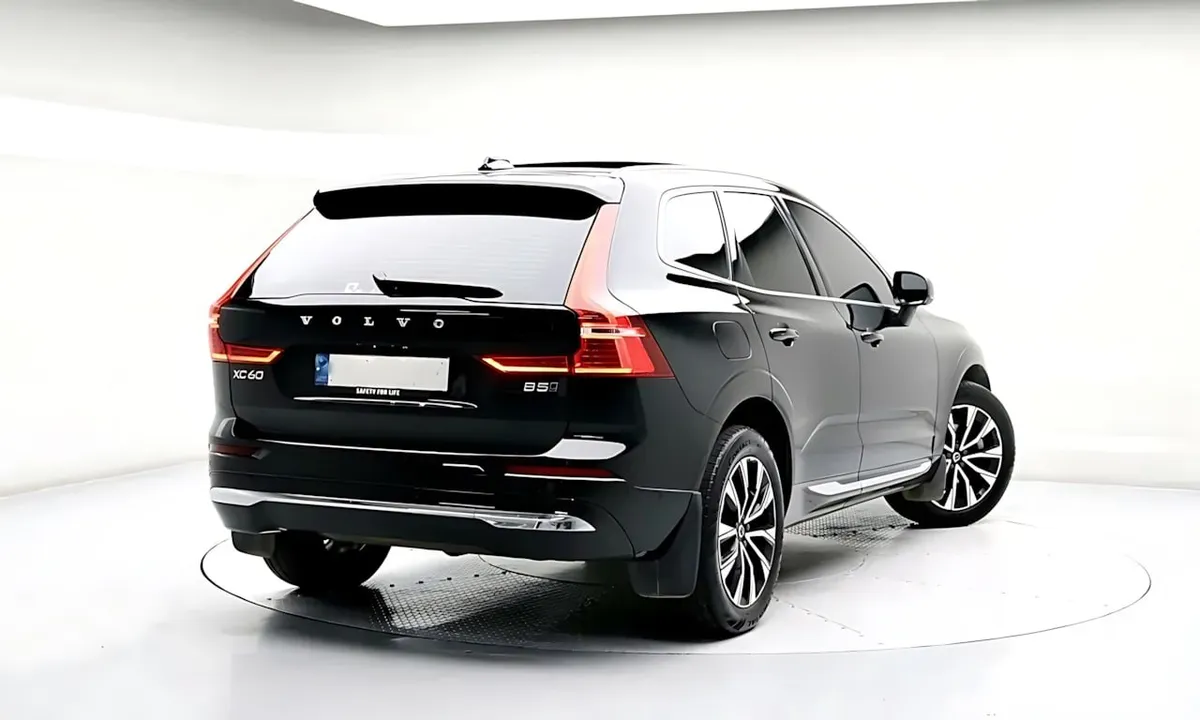VOLVO XC60 B5 AWD ULTIMATE BRIGHT 2023