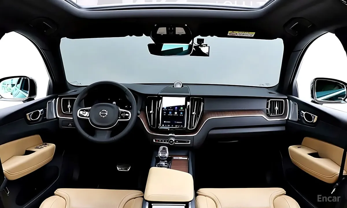 VOLVO XC60 B5 AWD ULTIMATE BRIGHT 2023
