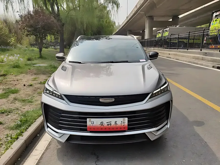 GEELY COOLRAY 2025