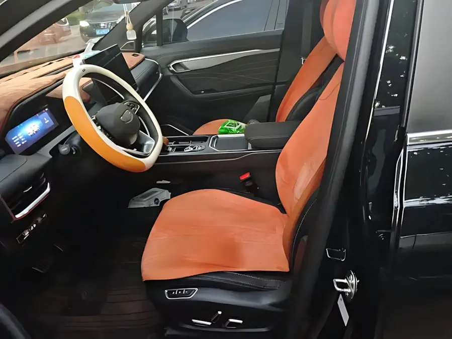 GEELY HAOYUE L 2.0T 7DCT 2WD PREMIUM EDITION (7 МЕСТ) 2025