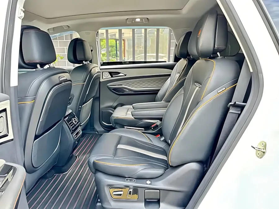 DONGFENG FORTHING YACHT MOON EDITION (7 МЕСТ КОМПОНОВКА 2-2-3) 2022