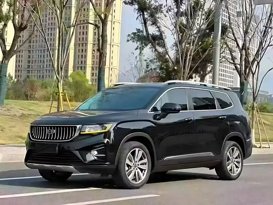 GEELY OKAVANGO 1.8TD 2WD FLAGSHIP (7 МЕСТ) 2022