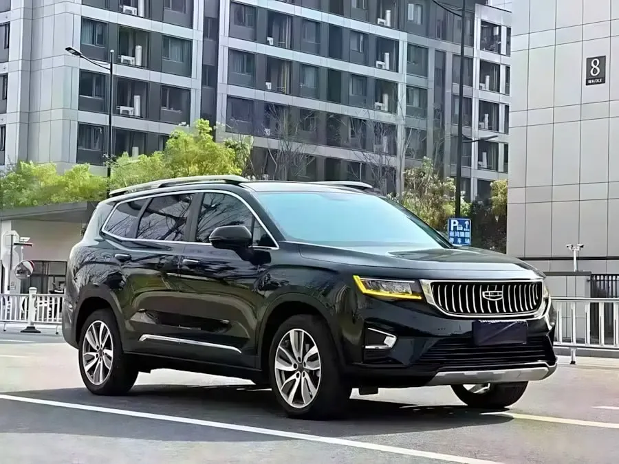 GEELY OKAVANGO 1.8TD 2WD FLAGSHIP (7 МЕСТ) 2022