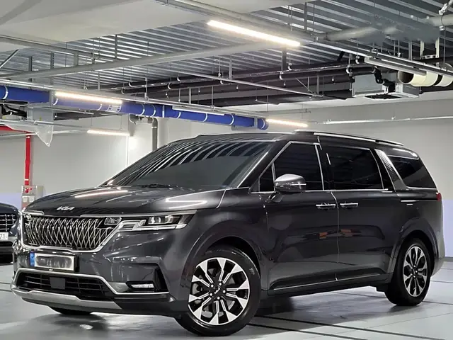 KIA CARNIVAL 2.2D AT 9-SEATER NOBLESSE 2022