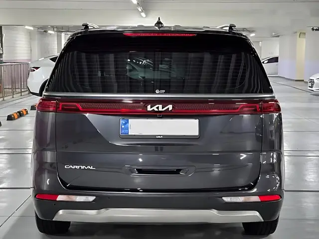 KIA CARNIVAL 2.2D AT 9-SEATER NOBLESSE 2022