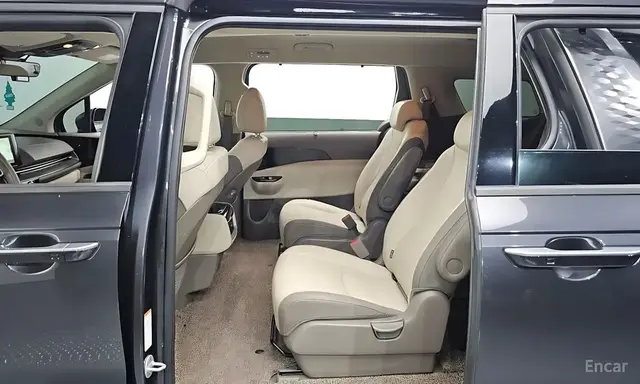 KIA CARNIVAL 2.2D AT 9-SEATER NOBLESSE 2022