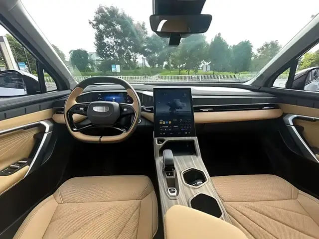 GEELY BOYUE L 1.5TD 2WD PREMIUM EDITION 2023