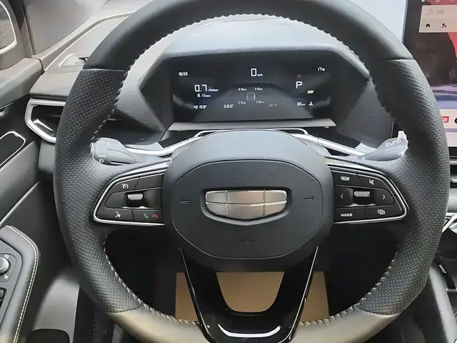GEELY COOLRAY 2025
