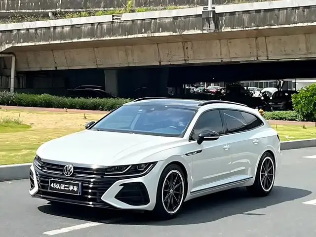 VOLKSWAGEN CC HUNTER EDITION (SHOOTING BRAKE) 2023