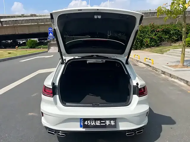 VOLKSWAGEN CC HUNTER EDITION (SHOOTING BRAKE) 2023