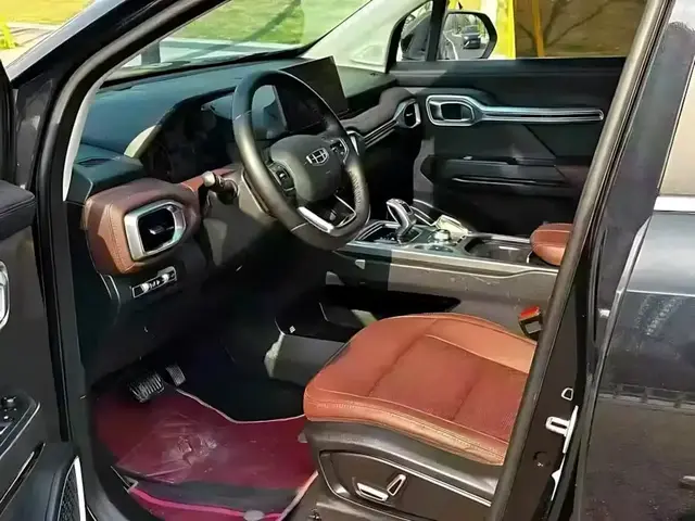 GEELY OKAVANGO 1.8TD 2WD FLAGSHIP (7 МЕСТ) 2022