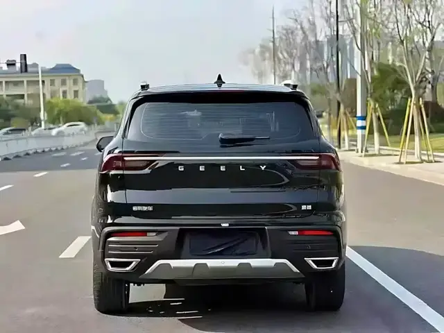 GEELY OKAVANGO 1.8TD 2WD FLAGSHIP (7 МЕСТ) 2022