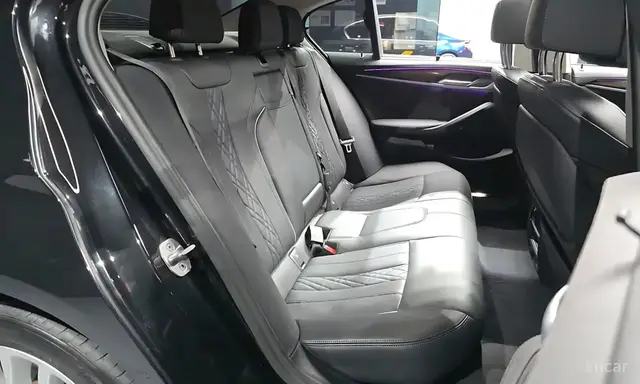 BMW 523D LUXURY 2022
