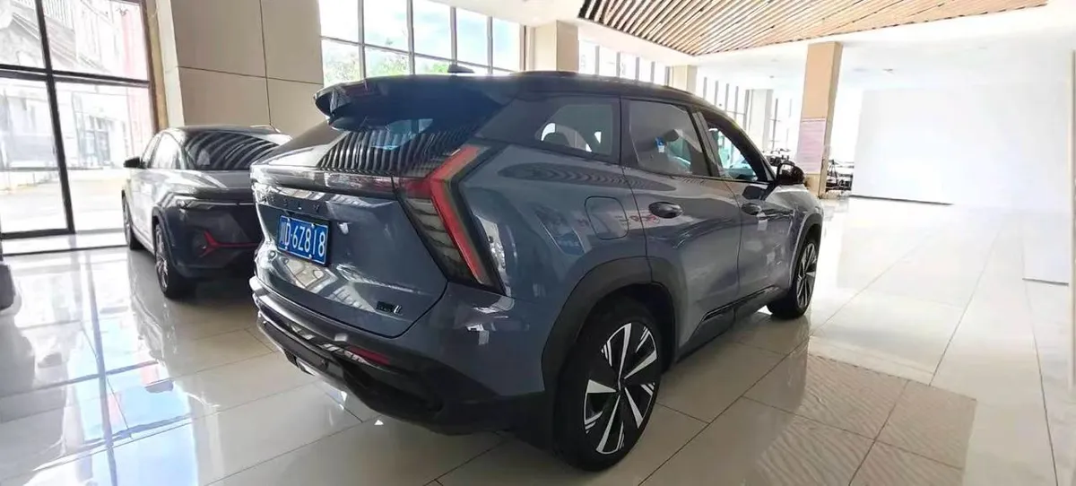 GEELY BOYUEL PREMIUM 2023