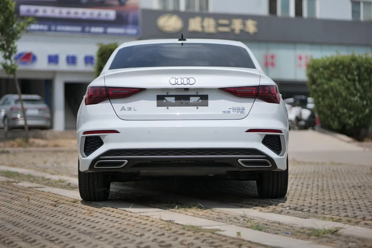 AUDI A3L 2023