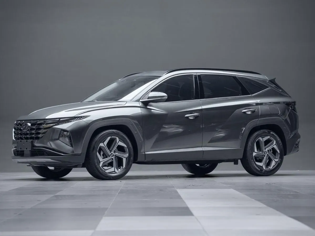 HYUNDAI TUCSON PREMIUM 2023