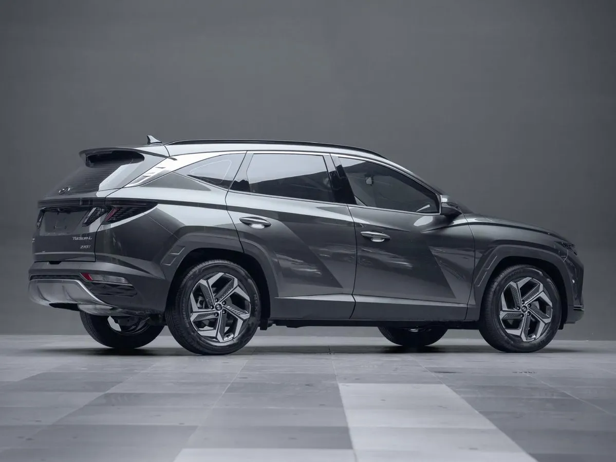 HYUNDAI TUCSON PREMIUM 2023