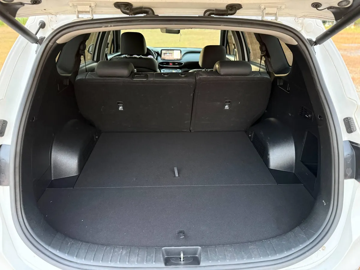 HYUNDAI SANTA FE EXCLUSIVE 2022