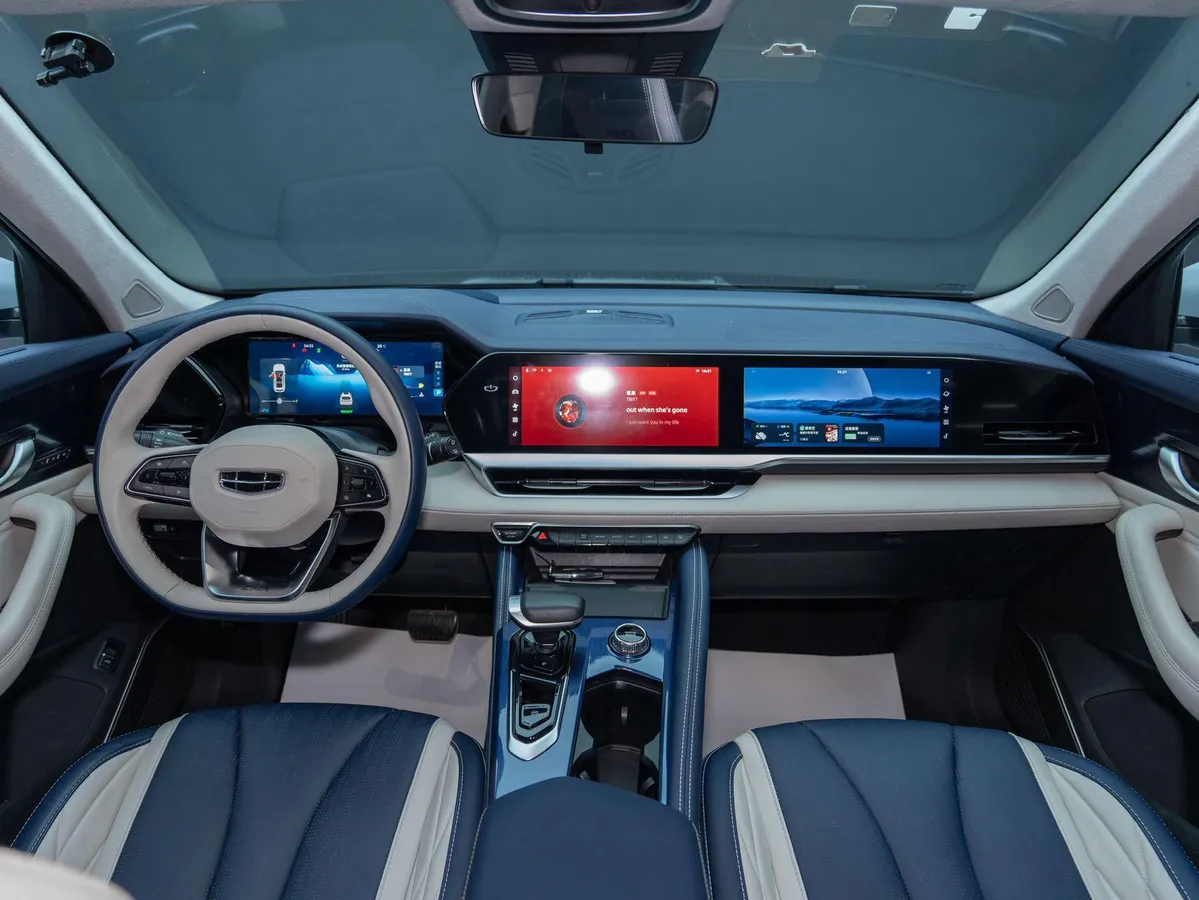 GEELY MONAJRO 2022