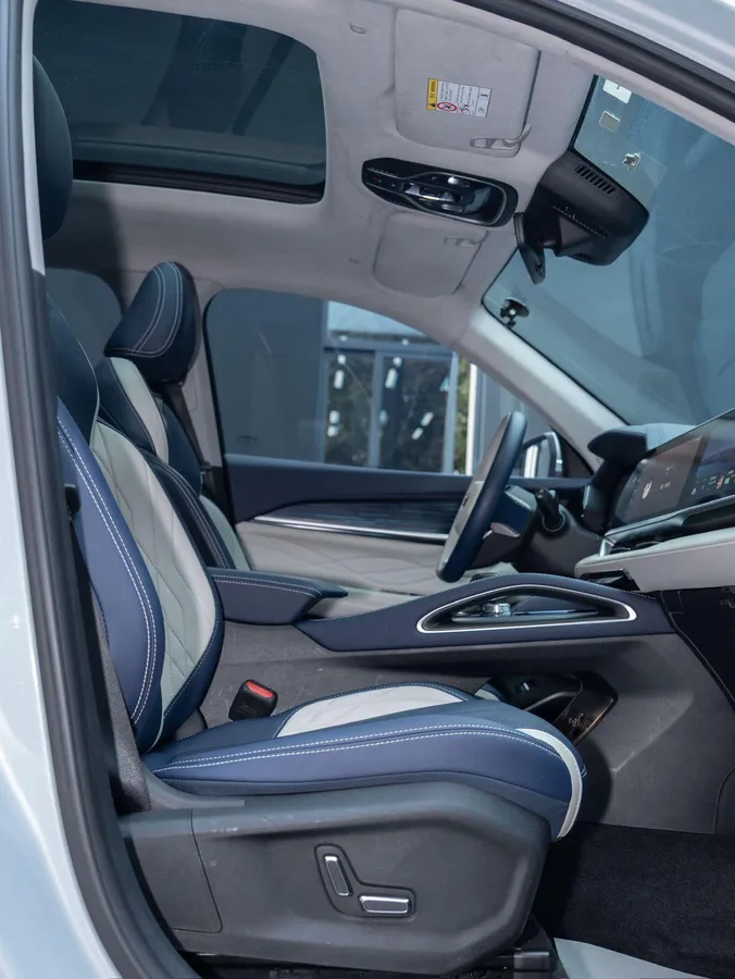 GEELY MONAJRO 2022