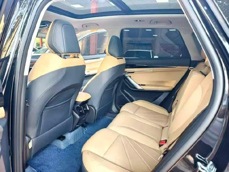 GEELY BOYUE L PREMIUM 2023