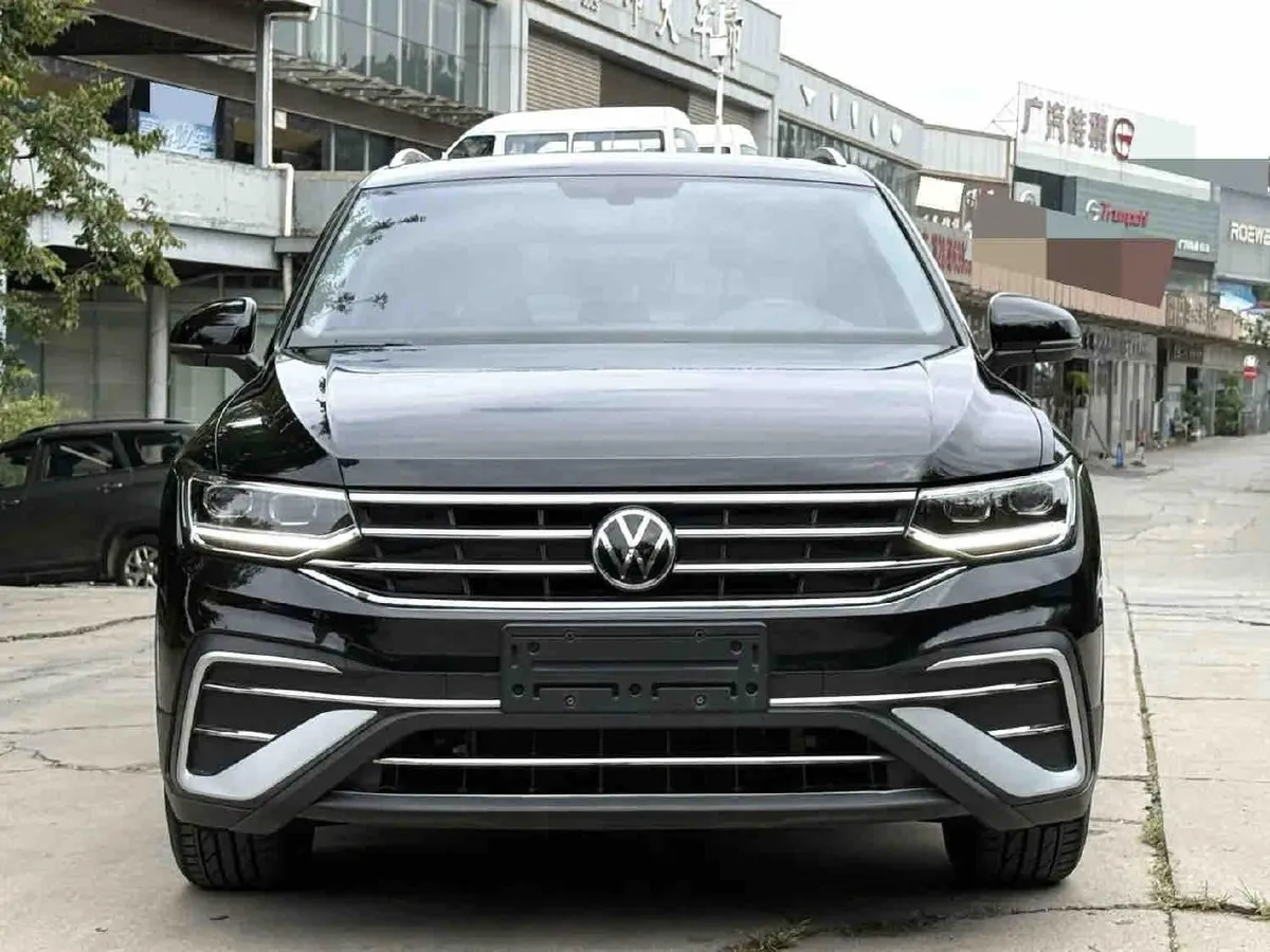 VOLKSWAGEN TIGUAN L 2WD 2023