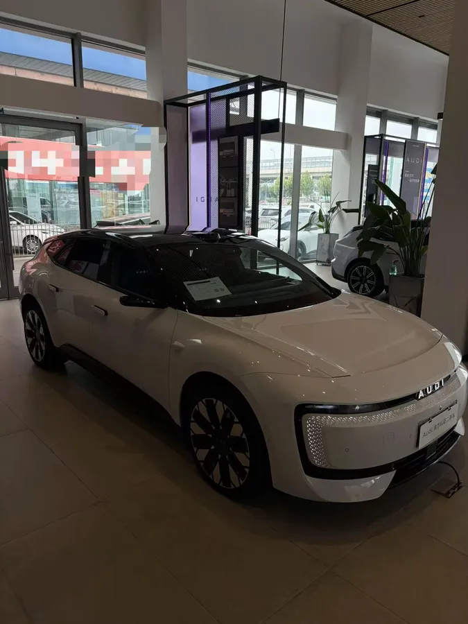 AUDI E5 SPORTBACK 2025