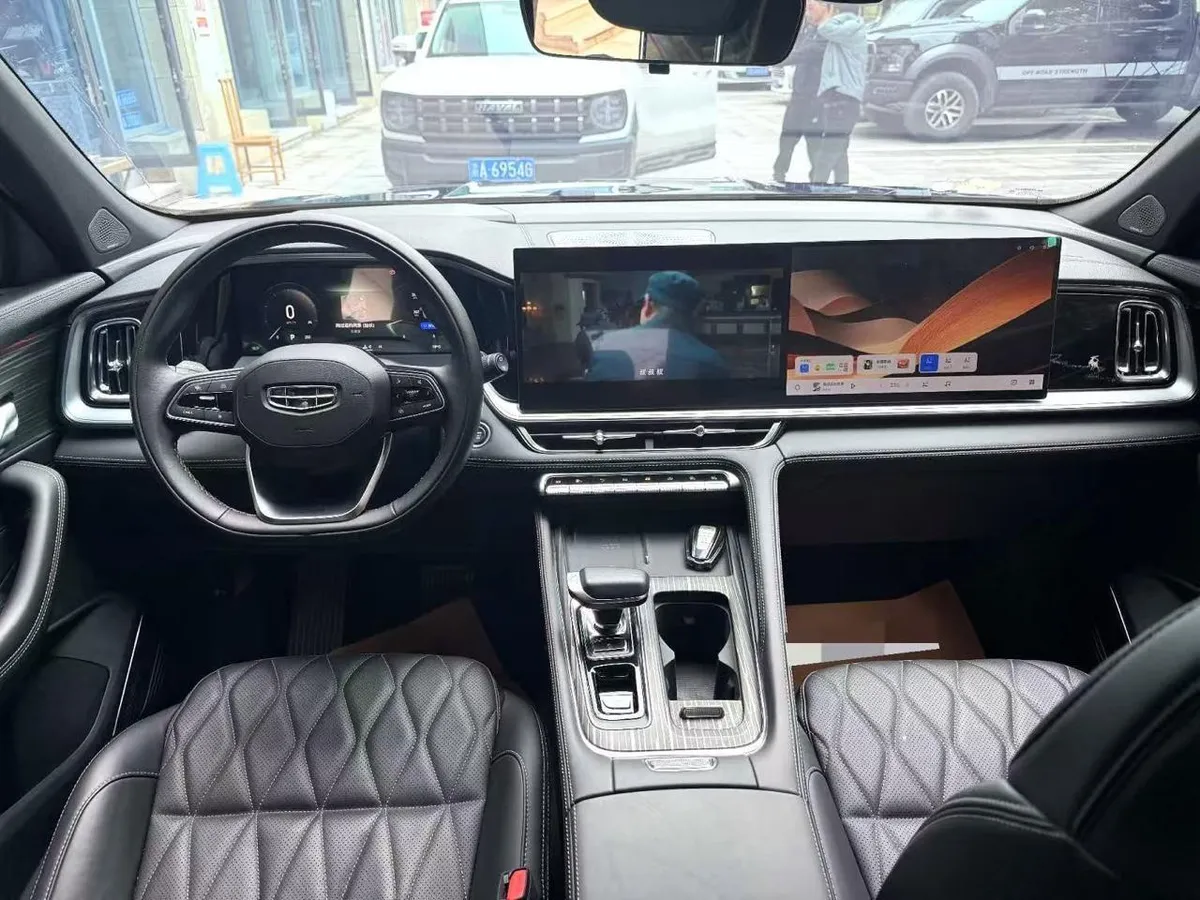 GEELY XINGYUE L 2026