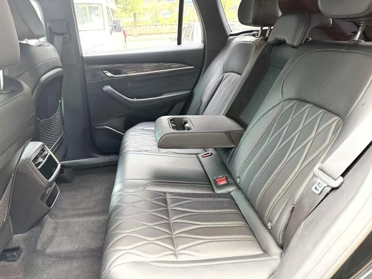 GEELY XINGYUE L 2026