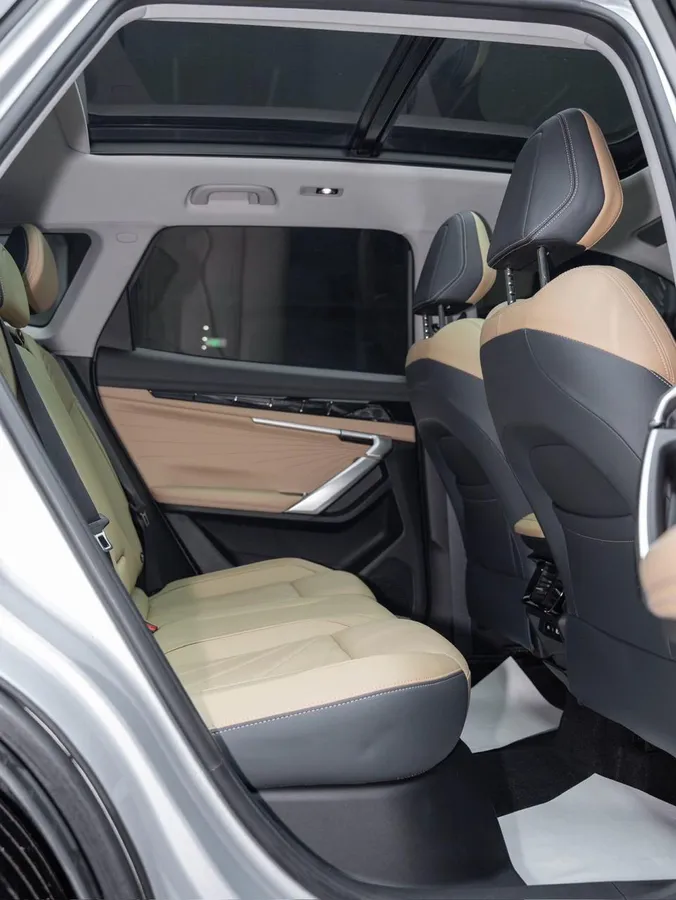 GEELY BOYUE L PREMIUM 2023