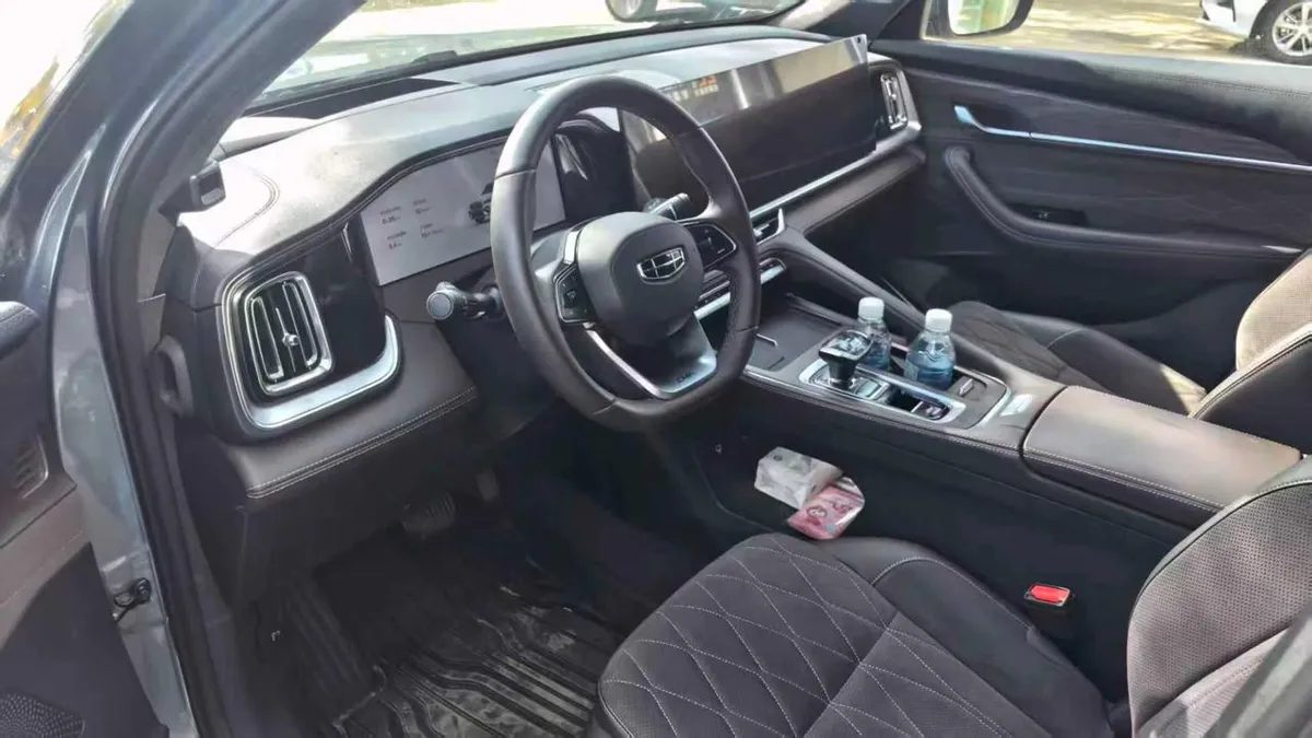 GEELY XINGYUE L 2025
