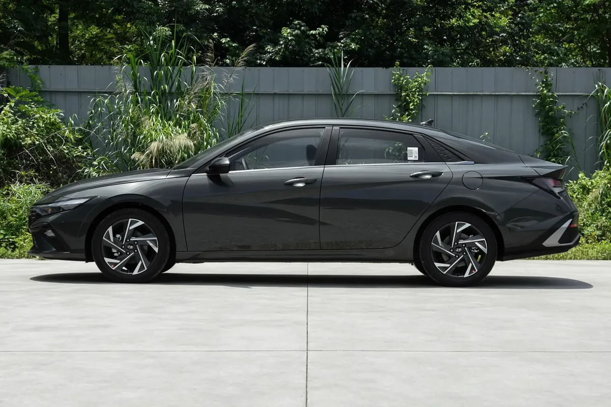 HYUNDAI ELANTRA ELITE 2026