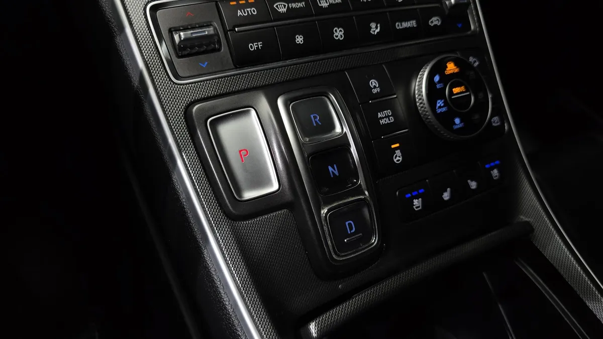 HYUNDAI SANTA FE PRESTIGE 2022