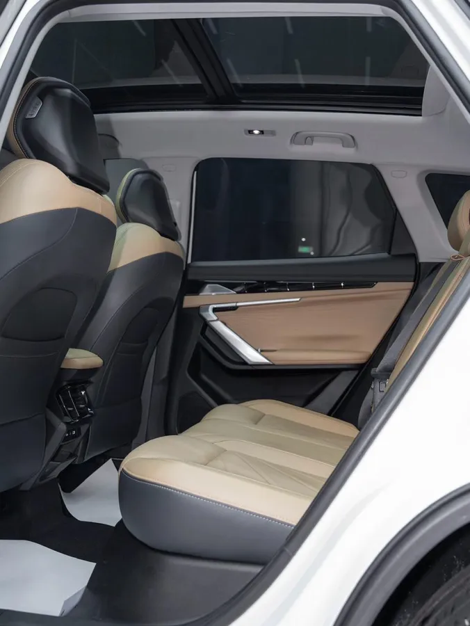 GEELY BOYUE L PREMIUM 2023